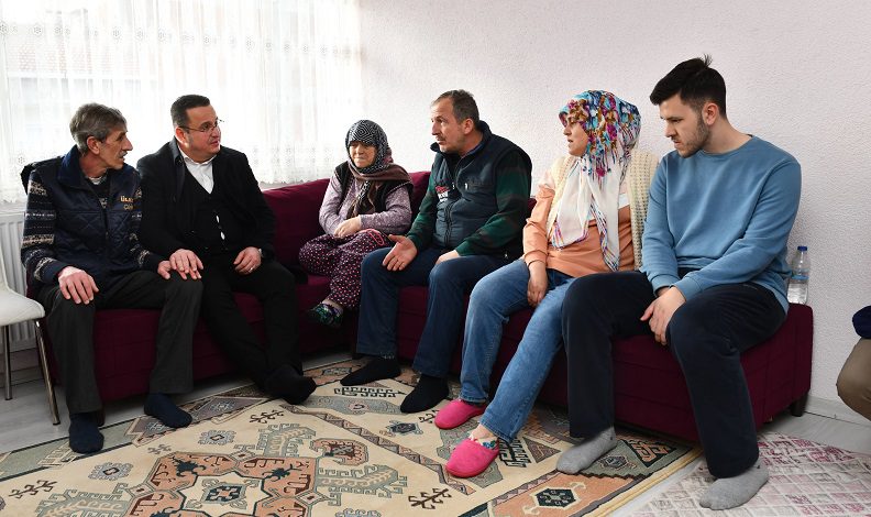 Başkan Kanar’dan Kara ailesine taziye ziyareti
