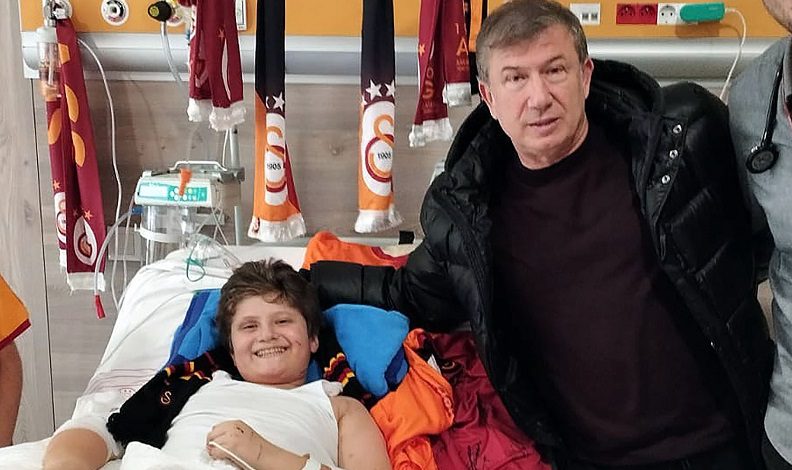Tanju Çolak, depremzede Cihan Emir Parlak ile bir araya geldi