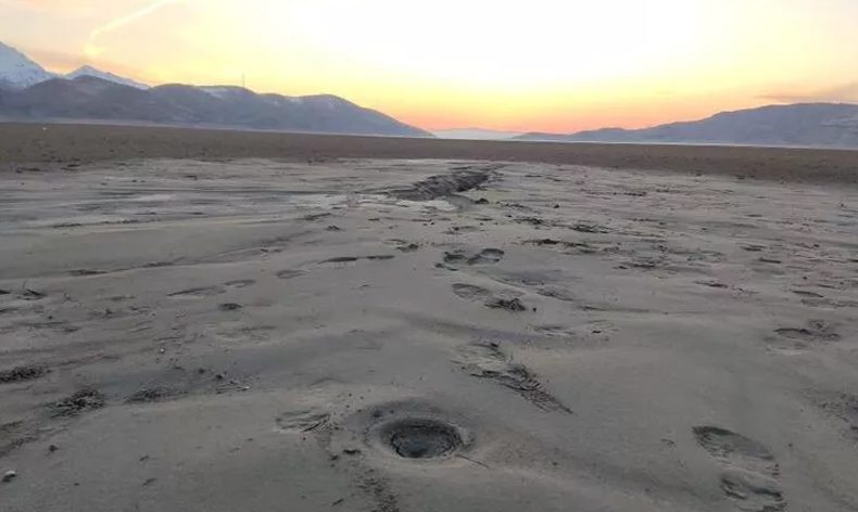 Zeminde sıvılaşma oluşması uzmanları da şaşırttı