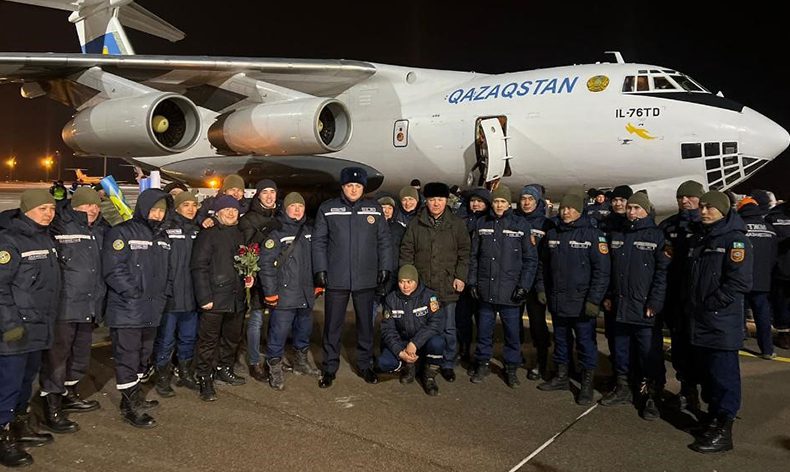 Kazak arama kurtarma ekipleri döndü