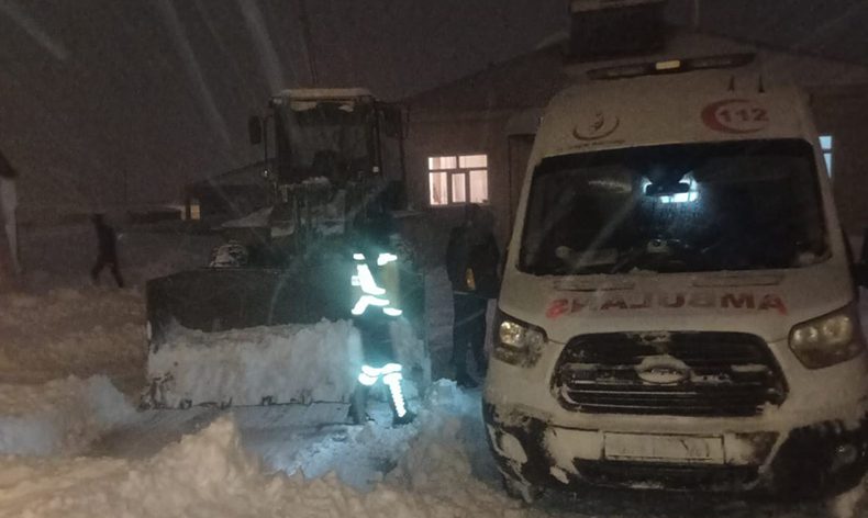 1,5 yaşındaki bebek 1,5 saatte hastaneye ulaştırıldı
