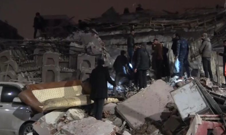 Malatya’da 140’ın üzerinde bina çöktü!
