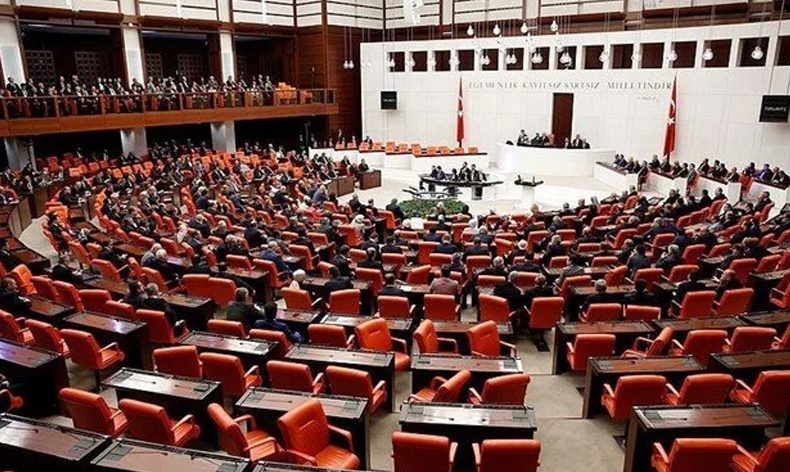 TBMM çalışmalarına verilen ara uzatıldı