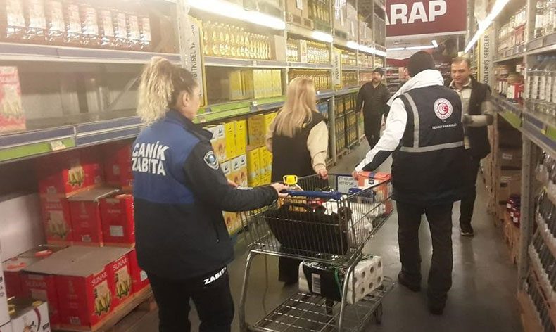 Marketler ile semt pazarlarına denetim