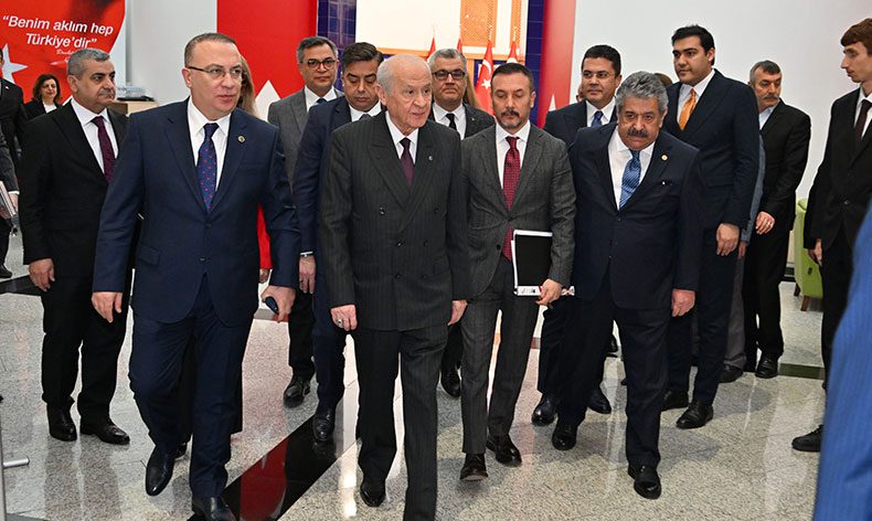 Bahçeli milletvekili adaylık başvurusunu gerçekleştirdi