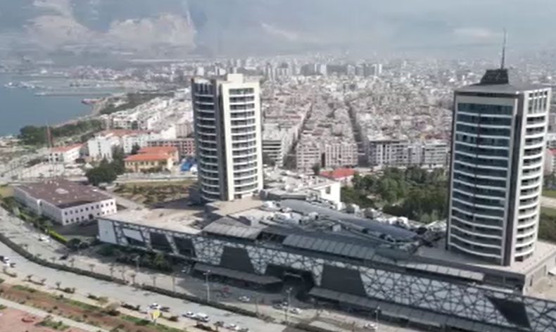 İzolatör olmamasına rağmen yerinden oynamadı