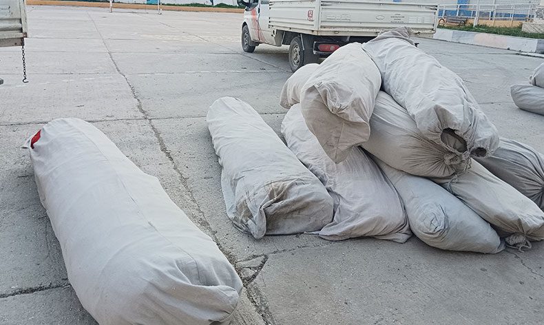 Samandağ’a çadır desteği sürüyor
