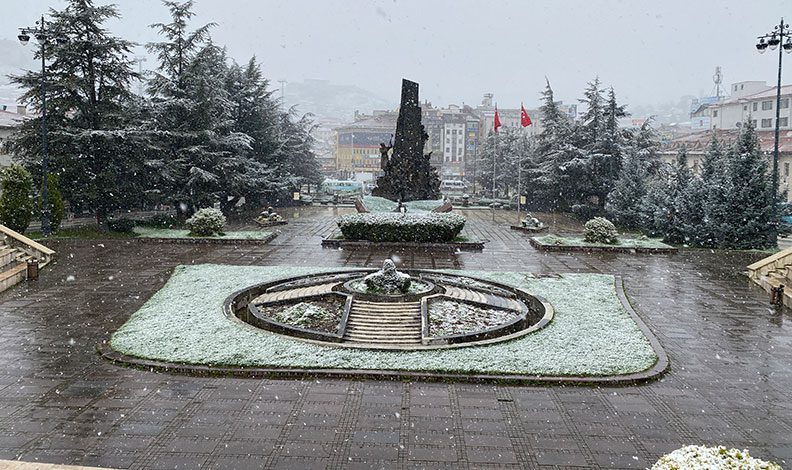 Kastamonu’da kar yağışı etkili oluyor