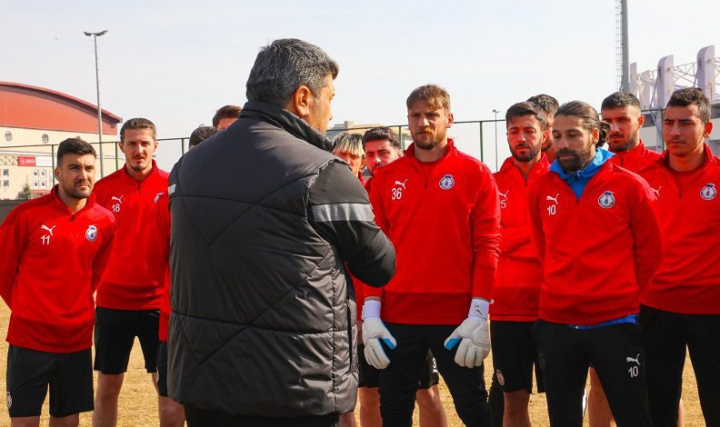 Hes İlaç Afyonspor ligdeki puanını 34’e yükseltti