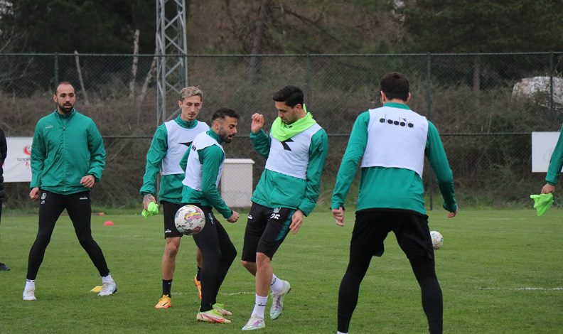 Sakaryasporlu futbolcular konuştu: “Hedef Süper Lig”