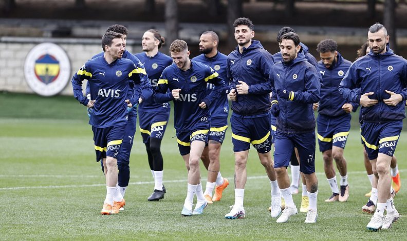 Fenerbahçe, Beşiktaş derbisinin hazırlıklarını sürdürdü
