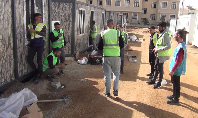Tedavi gören bağımlılardan deprem bölgesine yardım