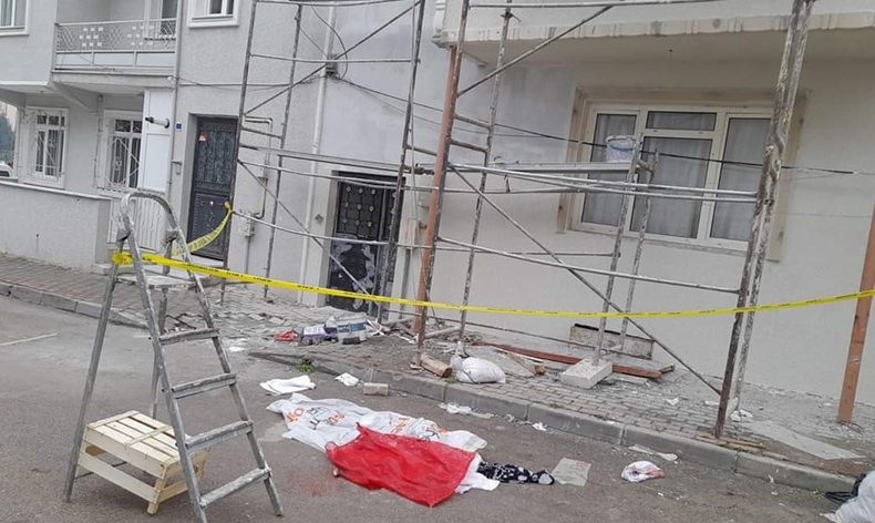7 metre yükseklikten düşen boyacı hayatını kaybetti