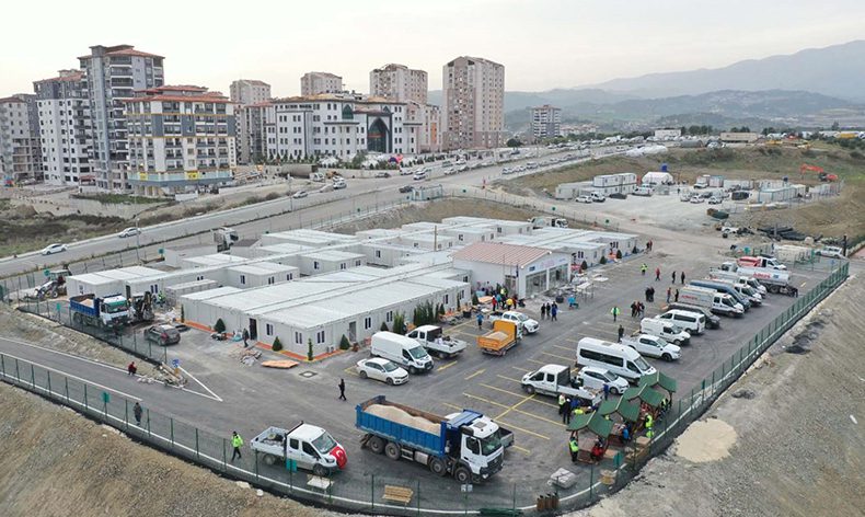 20 günde inşa edilen hastane hizmete başladı