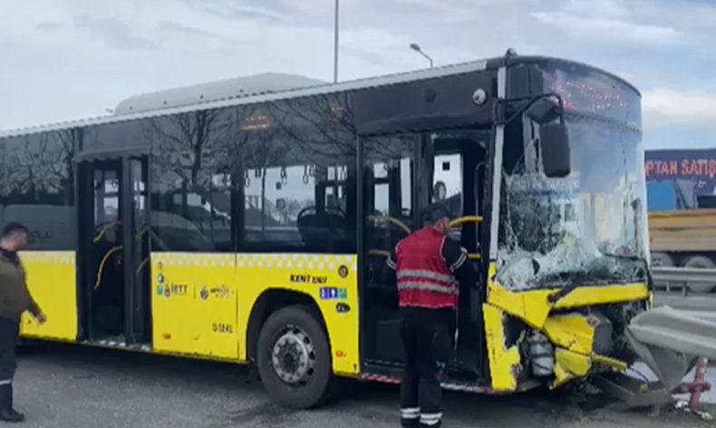 İETT otobüsü bariyere çarptı
