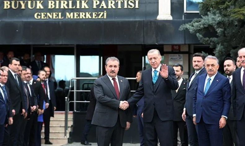 Cumhurbaşkanı Erdoğan, Destici ile görüştü