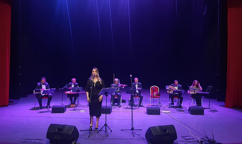 Doktor ve mühendislerden depremzedeler için konser