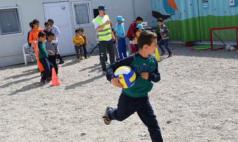 Nilüfer, Samandağ’ın acılarını hafifletiyor