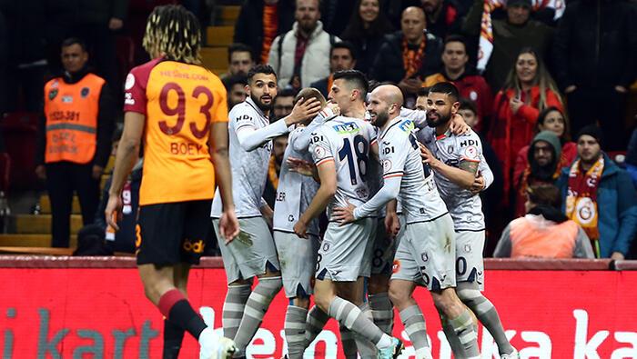 Başakşehir yarı finalde