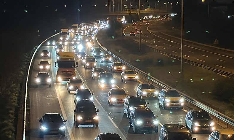 TEM Otoyolu’nda trafik durdu
