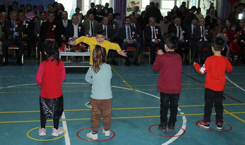 Otizmli çocuklar gönüllerince eğlendi