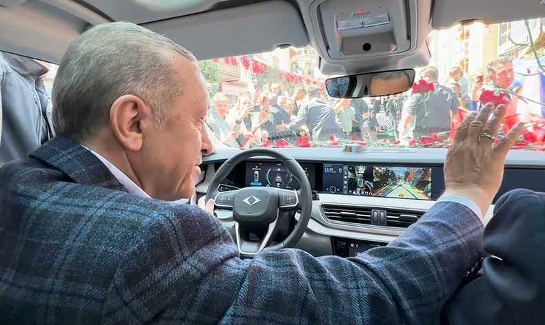 Bursa’da Cumhurbaşkanı’na sevgi seli