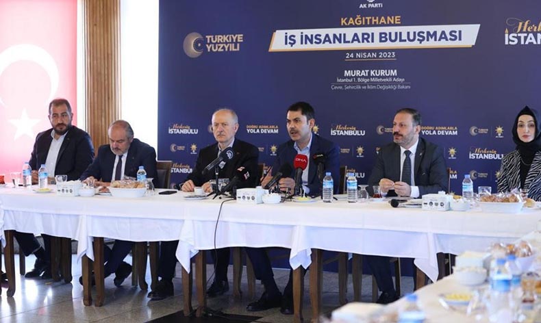 Bakan Kurum iş insanlarıyla Kâğıthane’de buluştu