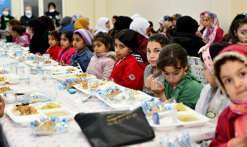 İftar sofrası Gündüzler’de kuruldu