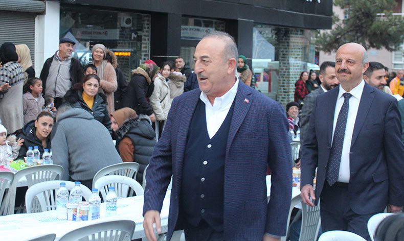 “Türkiye savunma sanayiinde dünyada bir yıldızdır”
