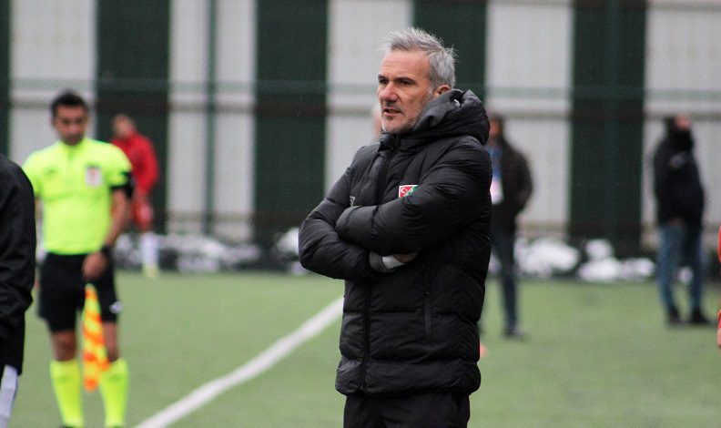 Erman Güraçar, Karşıyaka’ya baharı getirdi