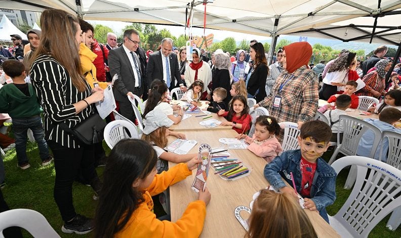 Bursa Çocuk Şenliği’nde çifte bayram