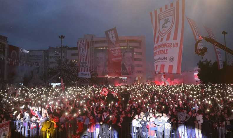 Samsunspor’dan coşkulu şampiyonluk kutlaması