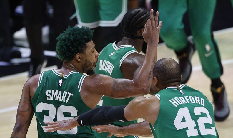 NBA’de Boston Celtics, konferans yarı finaline yükseldi