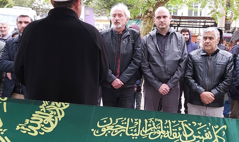Dünyaca ünlü İznikli ressam son yolculuğuna uğurlandı