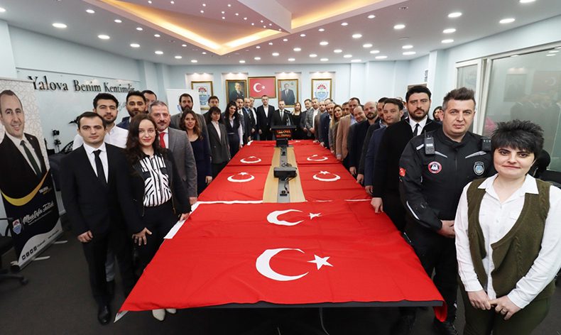 Yalova Belediyesi’nde yeni memurlar yemin etti