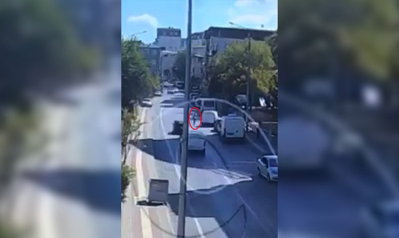 Pide almaya gitti, arabası çalındı