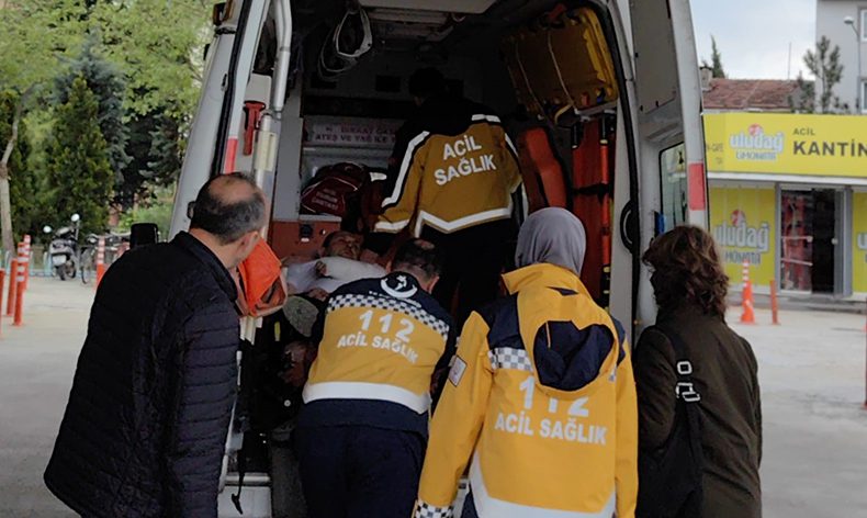 Makineye kolunu kaptıran işçi yaralandı