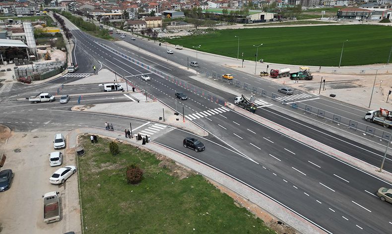 Akpınar kavşağı bayrama hazır olacak