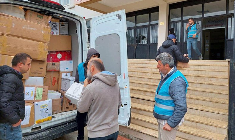Hatay’a ramazan kolisi desteği