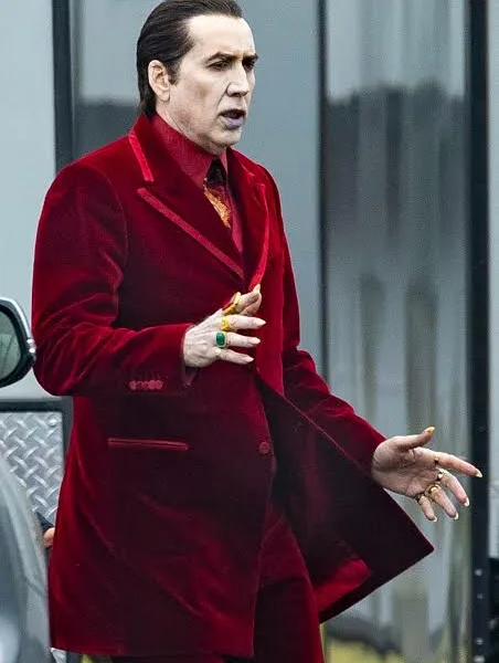 Oscar ödüllü Nicholas Cage yeni Dracula filmi için dişlerini törpületti