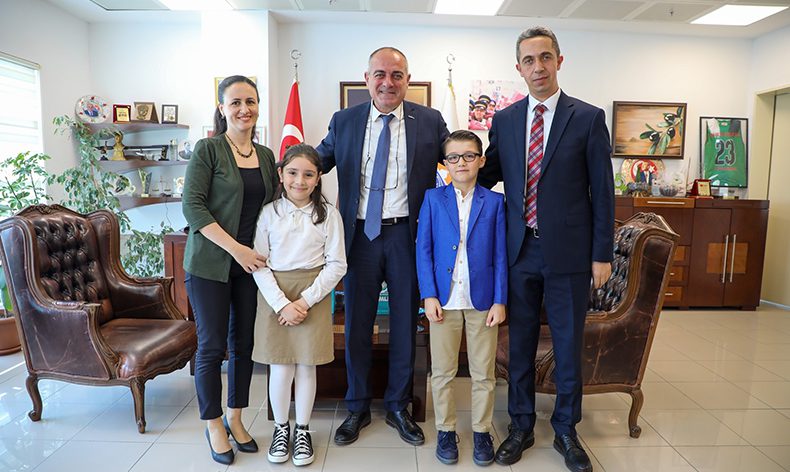 Gemlik’te Belediye Başkanlığı çocuklara emanet