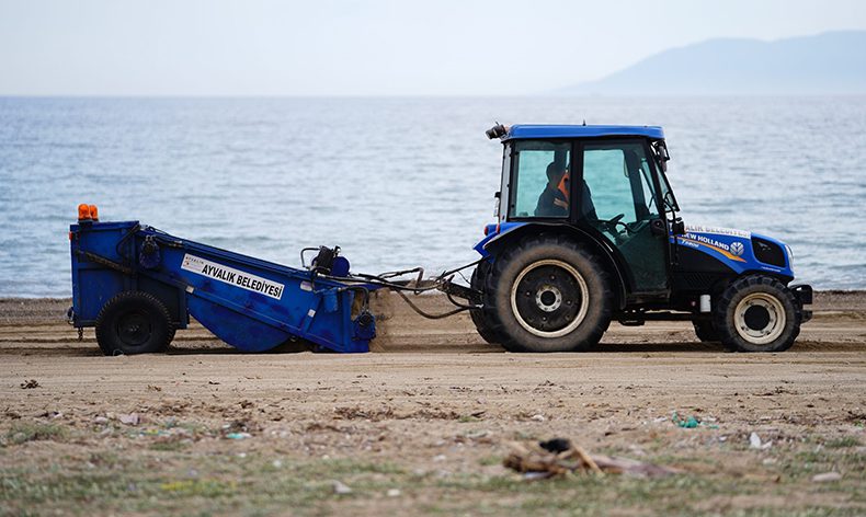 Plajlar sezona hazırlanıyor