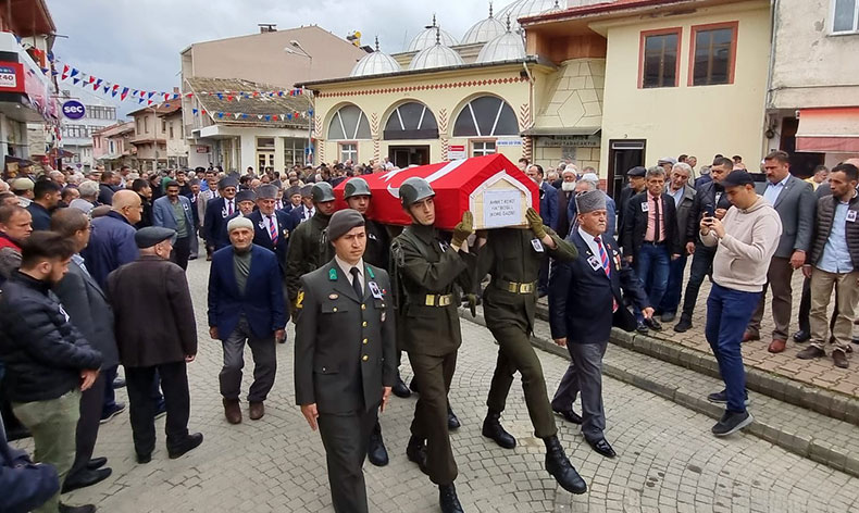 Kore Gazisi son yolculuğuna uğurlandı