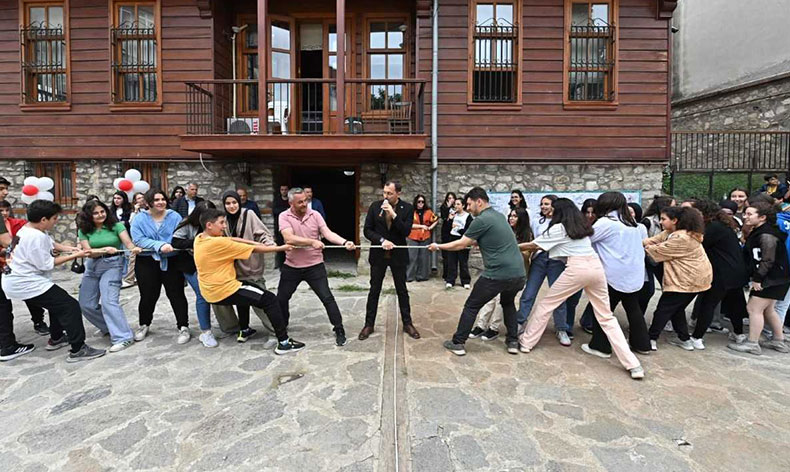 Öğrencilere yıl sonu etkinliği düzenlendi