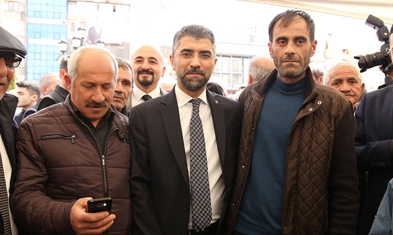 Ak Parti’de ilk tur sevinci