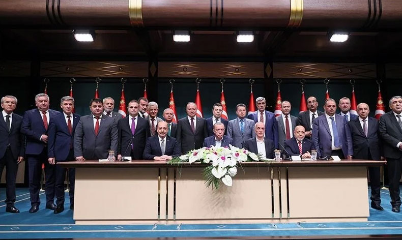 En düşük kamu işçisi ücreti 15 bin liraya çıkıyor