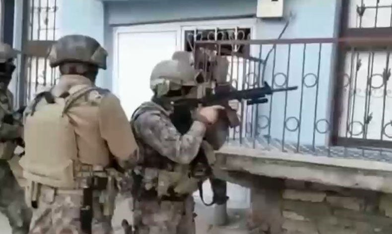 Van’da 14 organizatör tutuklandı