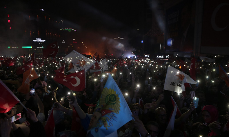 Cumhurbaşkanı Erdoğan’a Bursa’da coşkulu kutlama
