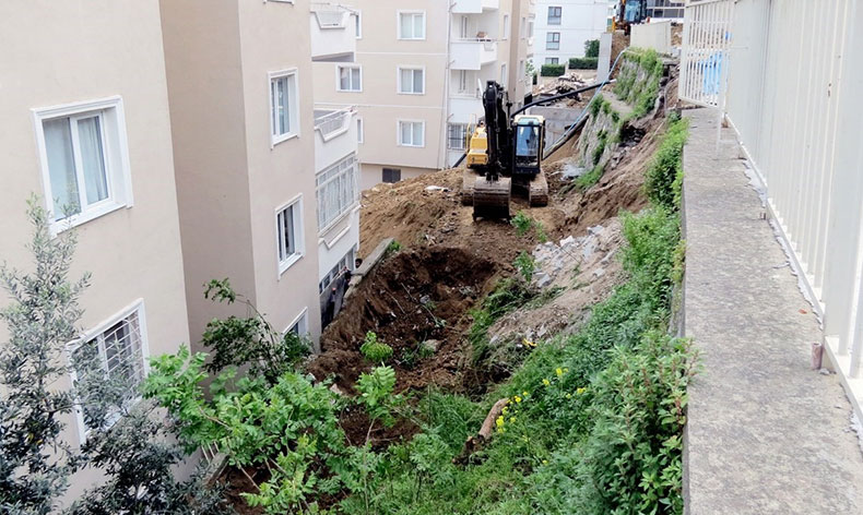 Bursa’da ev sahipleri tehlikeyle burun buruna