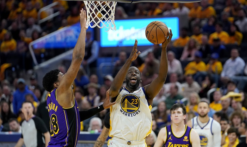NBA’de Golden State, Lakers’ı yenerek seride 1-1’lik eşitliği sağladı